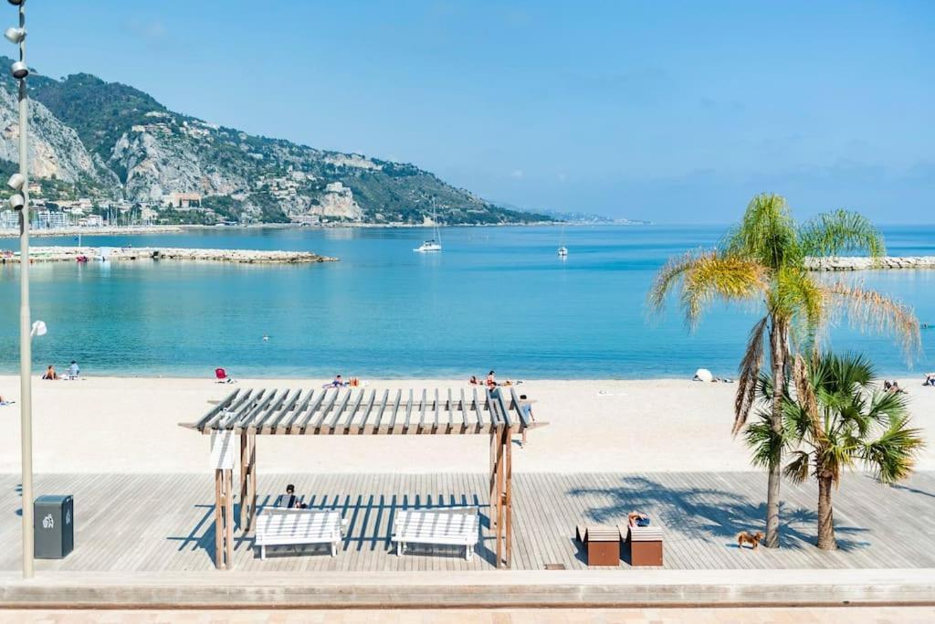 Superbe Studio Avec Terrasse En Front De Mer Menton Buitenkant foto