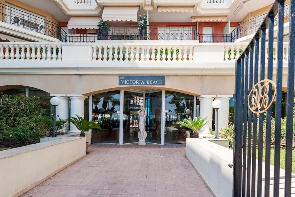 Superbe Studio Avec Terrasse En Front De Mer Menton Buitenkant foto