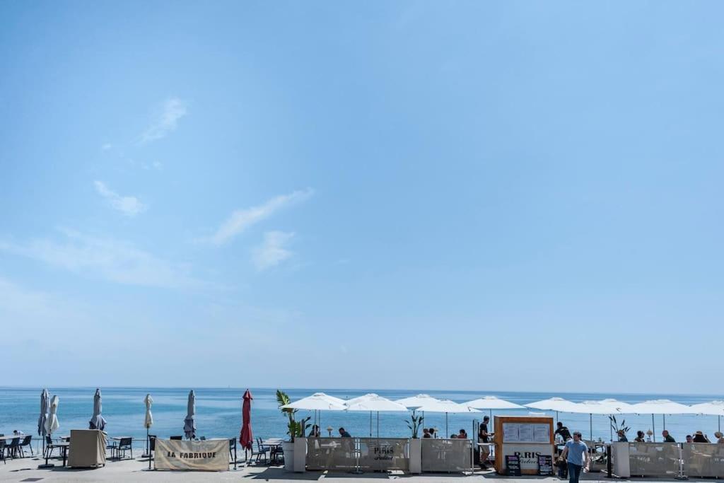 Superbe Studio Avec Terrasse En Front De Mer Menton Buitenkant foto
