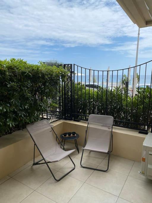 Superbe Studio Avec Terrasse En Front De Mer Menton Buitenkant foto
